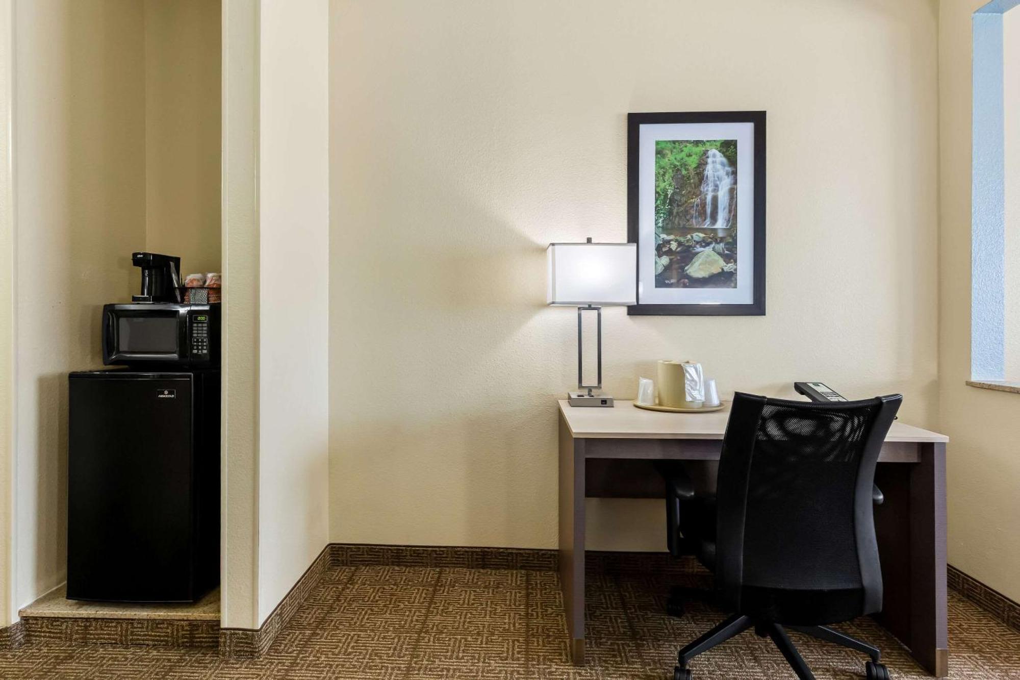 Quality Inn & Suites Springfield Southwest Near I-72 Ngoại thất bức ảnh